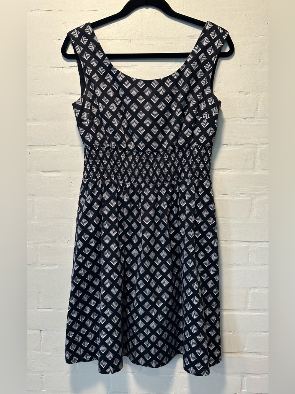 White House Black Market Black White Geometric Fit Flare Mini Dress Size 4